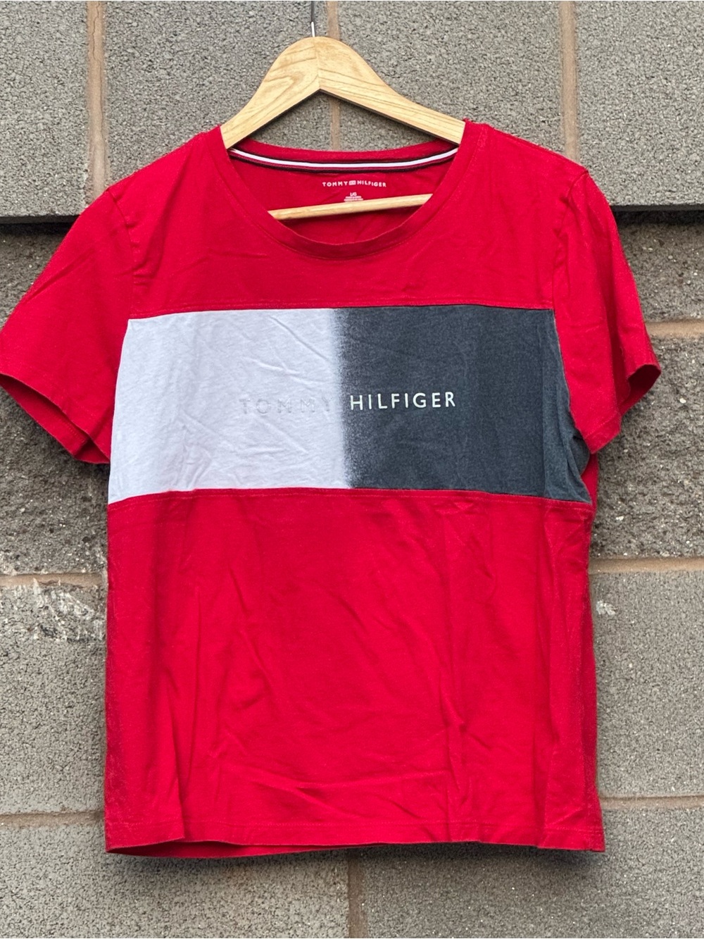 Women’s Tommy Hilfiger Red White Gray Colorblock T-Shirt Large